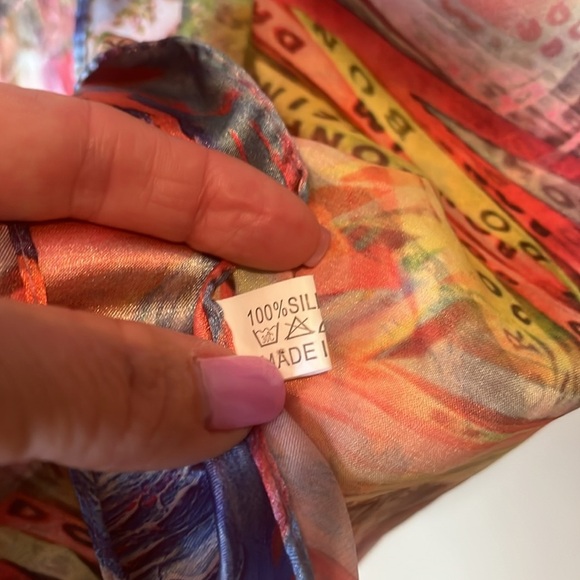 100% Silk Touch 2 sided Colorful Abstract Large Scarf, preowned OS - Picture 4 of 8